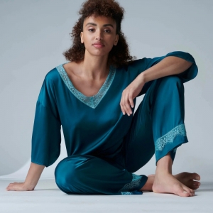 Satin Secrets top lange mouw CYAAN BLAUW