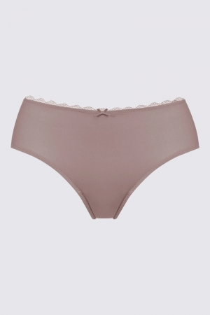 Amorous hipster WET SAND