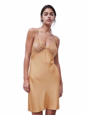 Fleurs nuisette TOFFEE SEQUINS