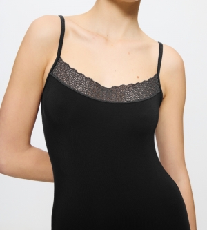 Feel of Modal Spaghetti Top ZWART